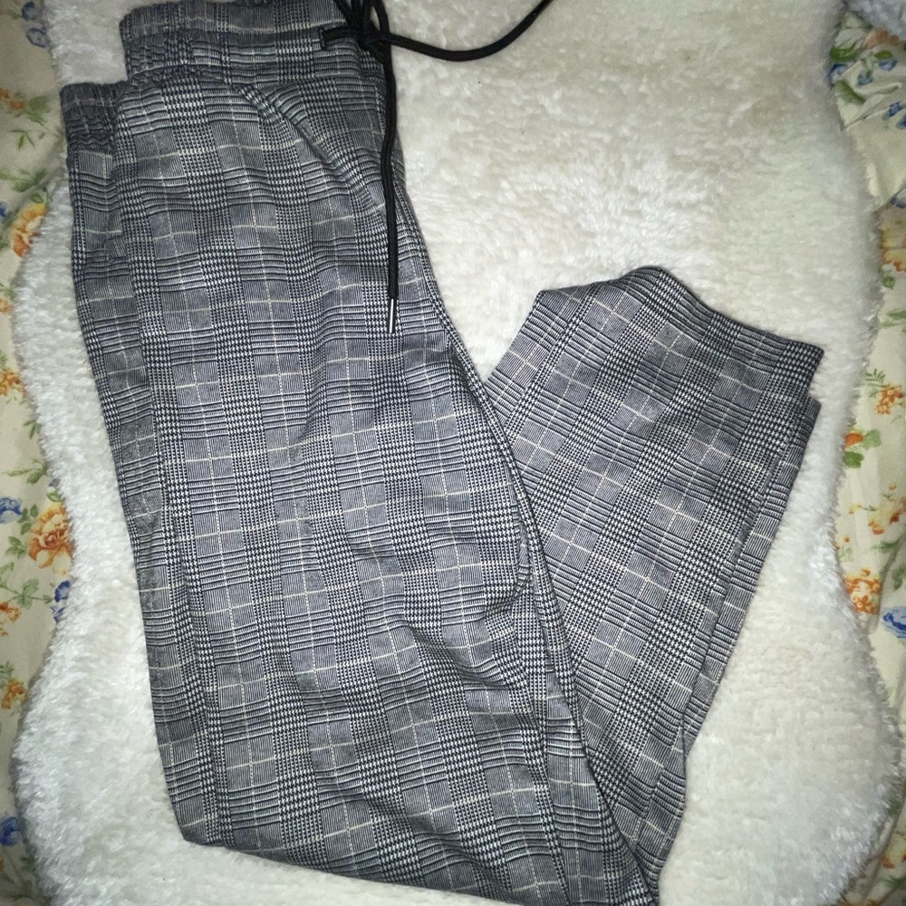 3/$15 A New Day plaid joggers